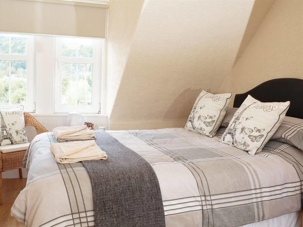 Corner House Hotell Innerleithen Eksteriør bilde